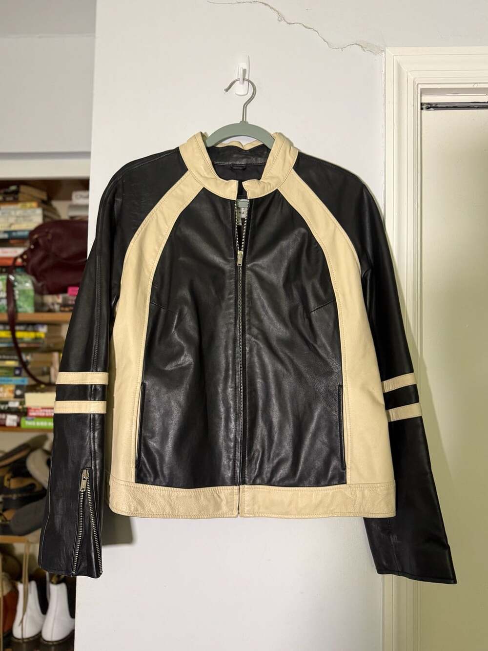 Wilsons Leather Maxima Jacket Size XL Black Cream Leather